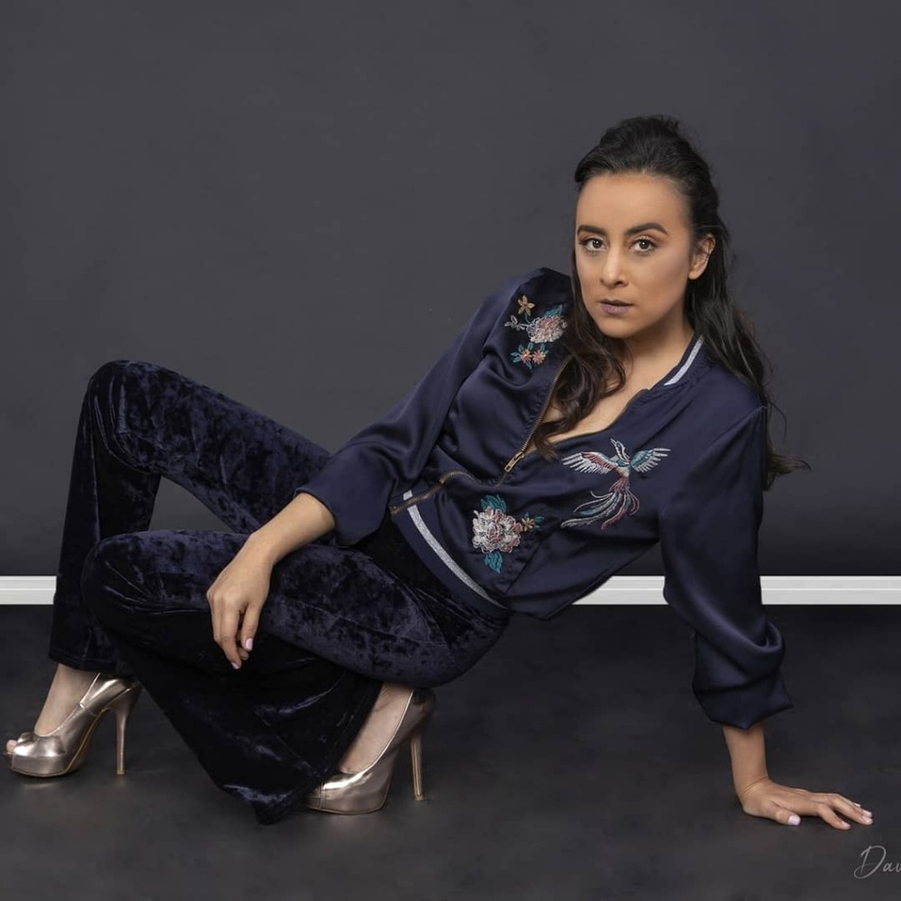 YELETE| VELVET FLARE PANTS
